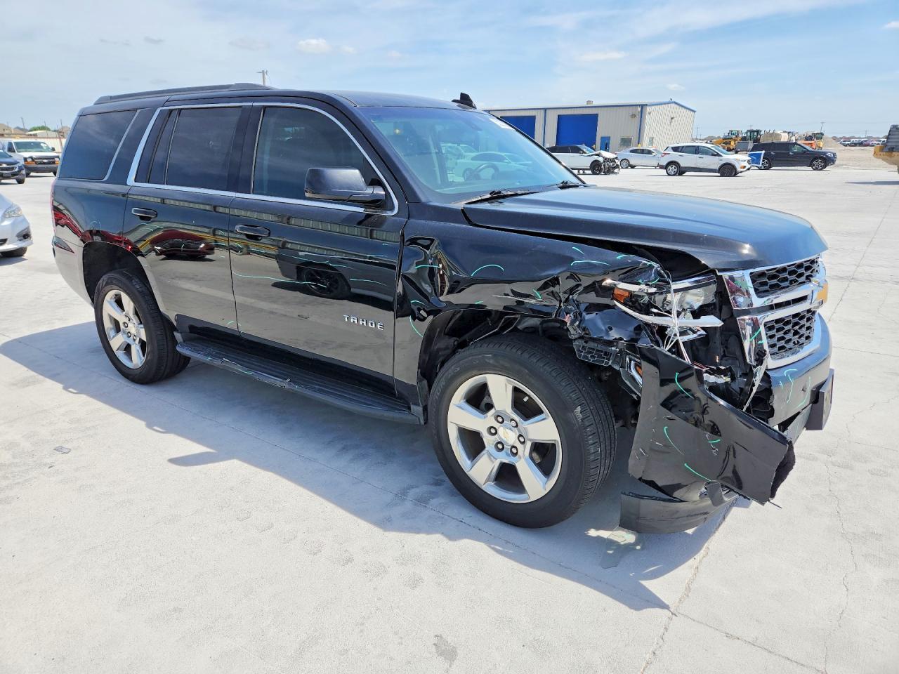 2019 Chevrolet Tahoe C1500 Ls - zdjęcie 4