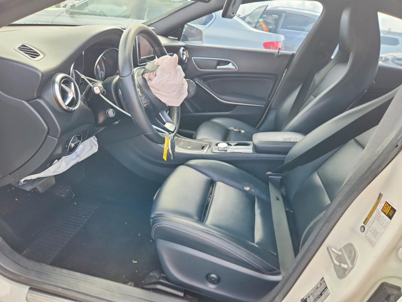 2016 Mercedes-Benz Cla 250 - zdjęcie 7