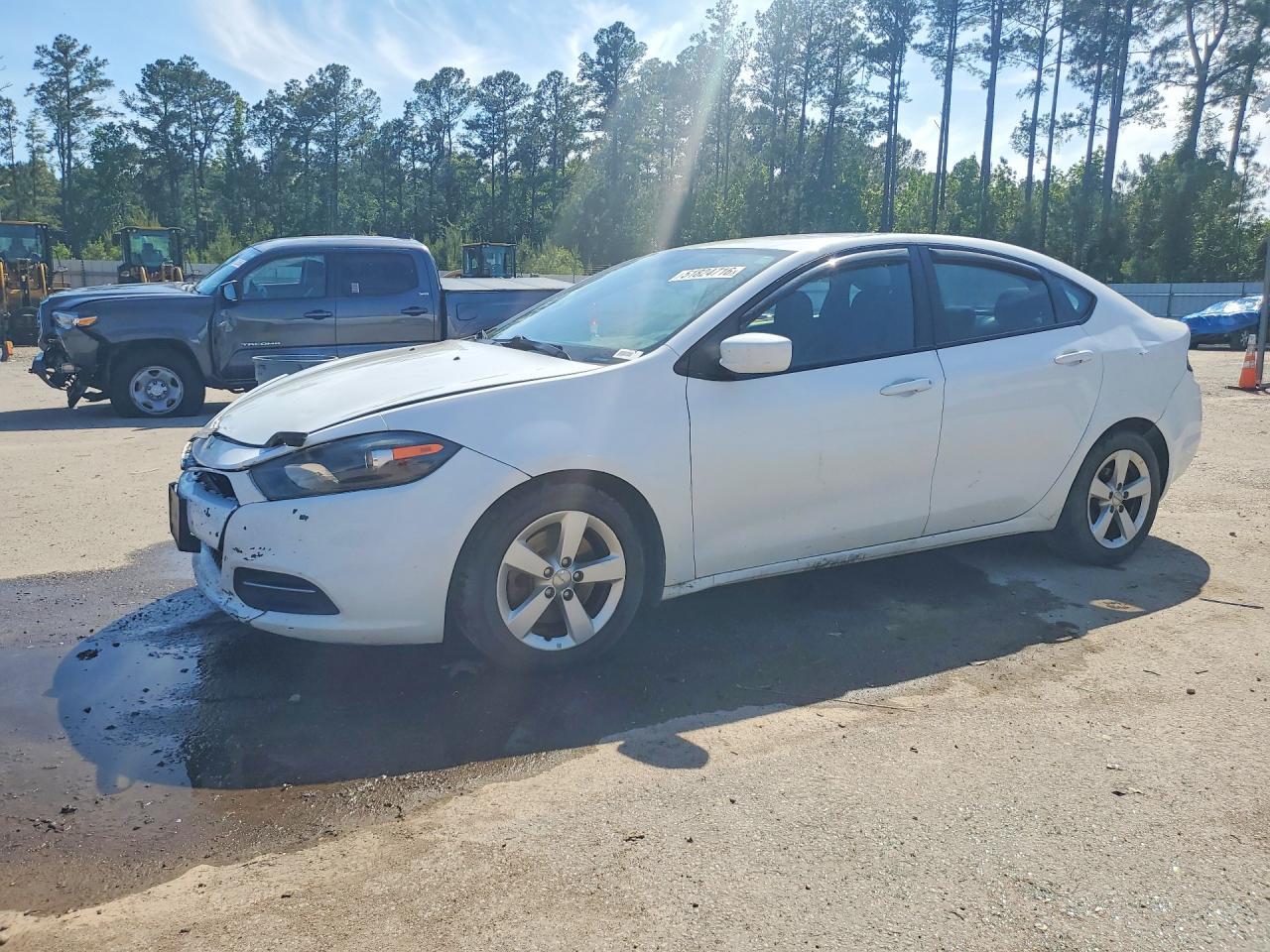 2015 Dodge Dart Sxt - zdjęcie główne