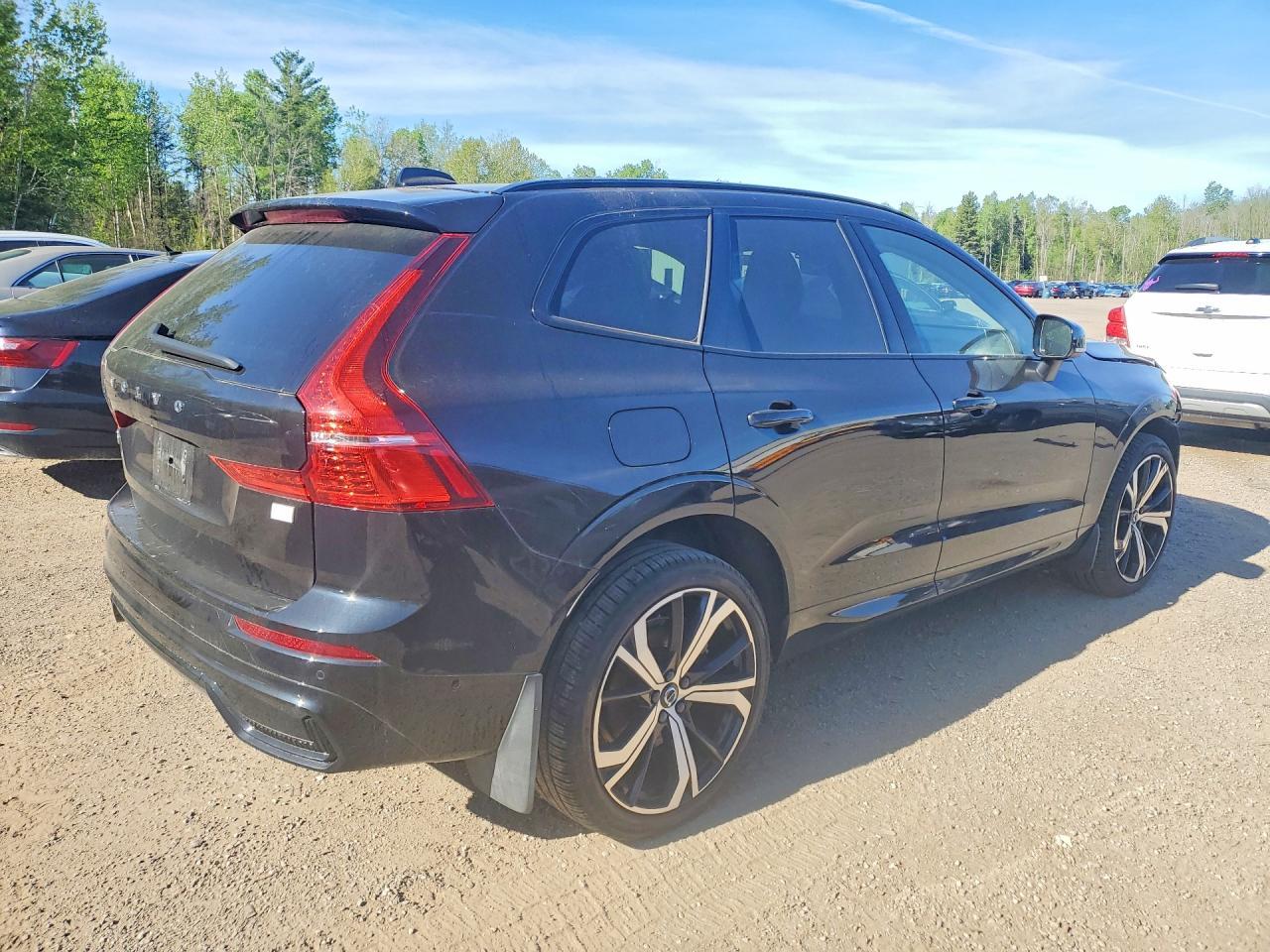 2024 Volvo Xc60 Ultimate - zdjęcie 3