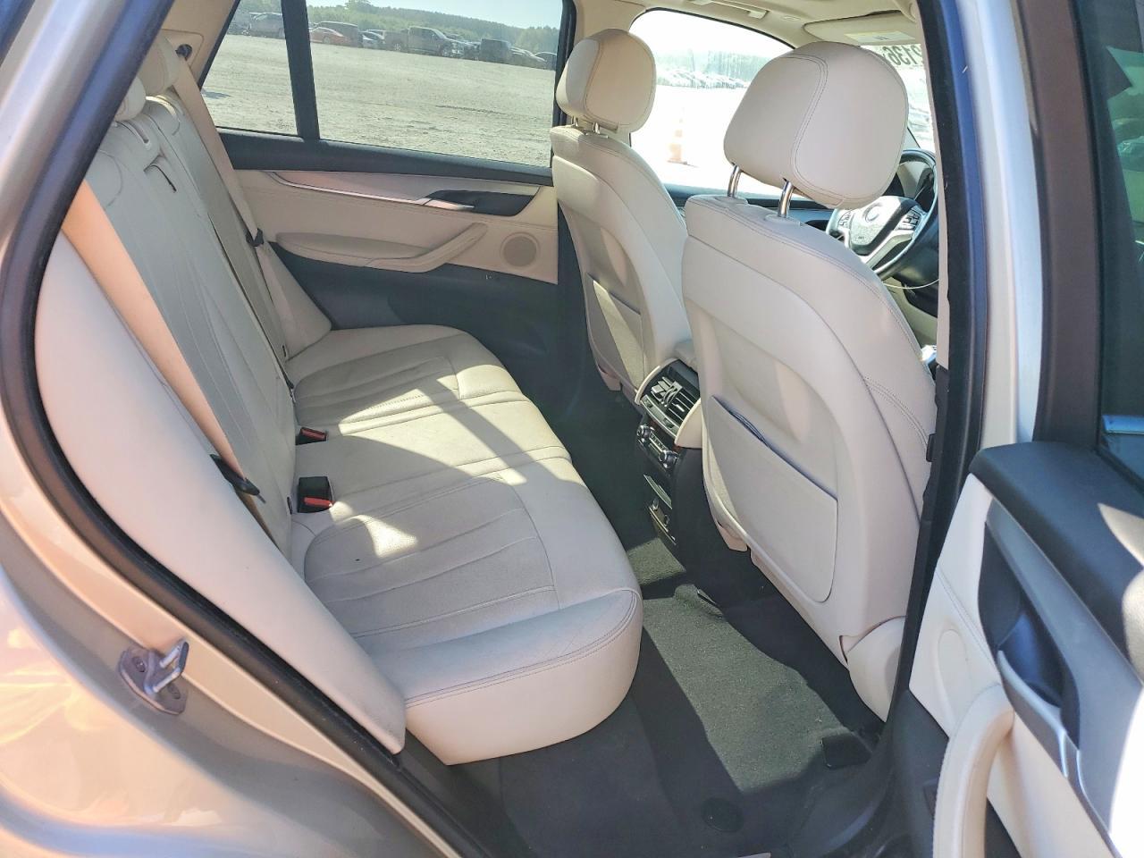 2015 BMW X5 xDrive35I - zdjęcie 10