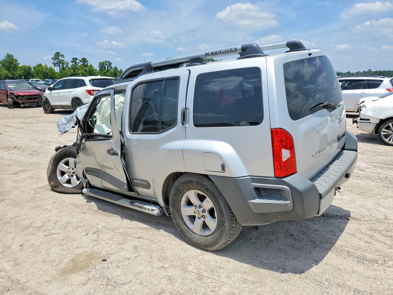 2013 Nissan Xterra X - zdjęcie 2