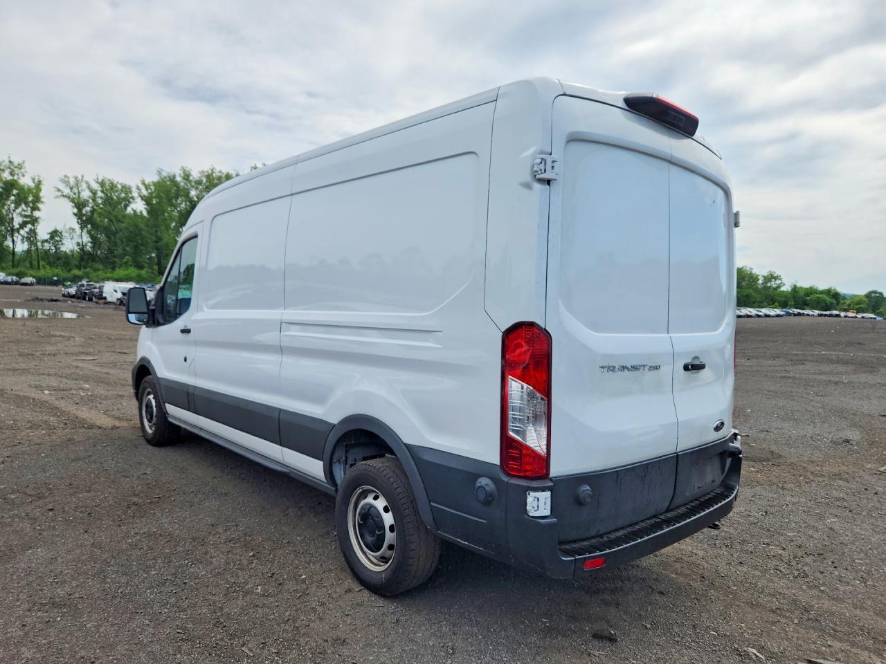 2025 Ford Transit T-250 - zdjęcie 2
