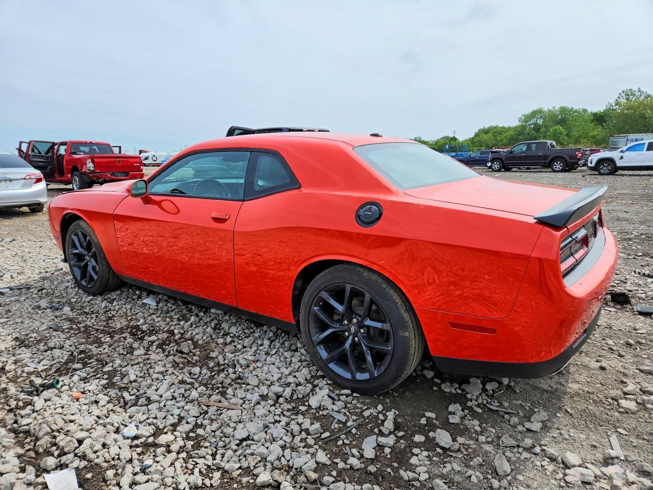 2021 Dodge Challenger Sxt - zdjęcie 2