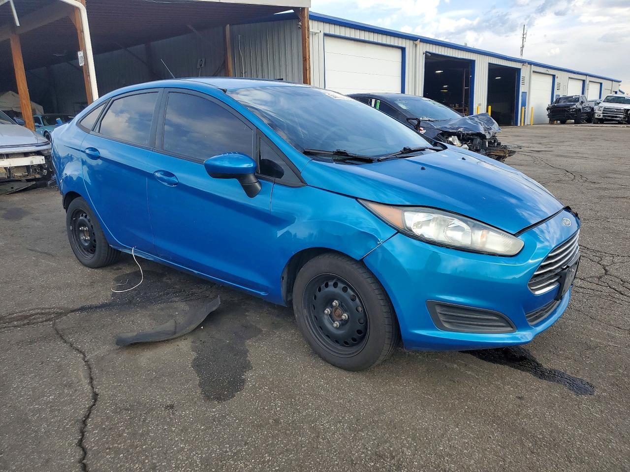 2016 Ford Fiesta S - zdjęcie 4
