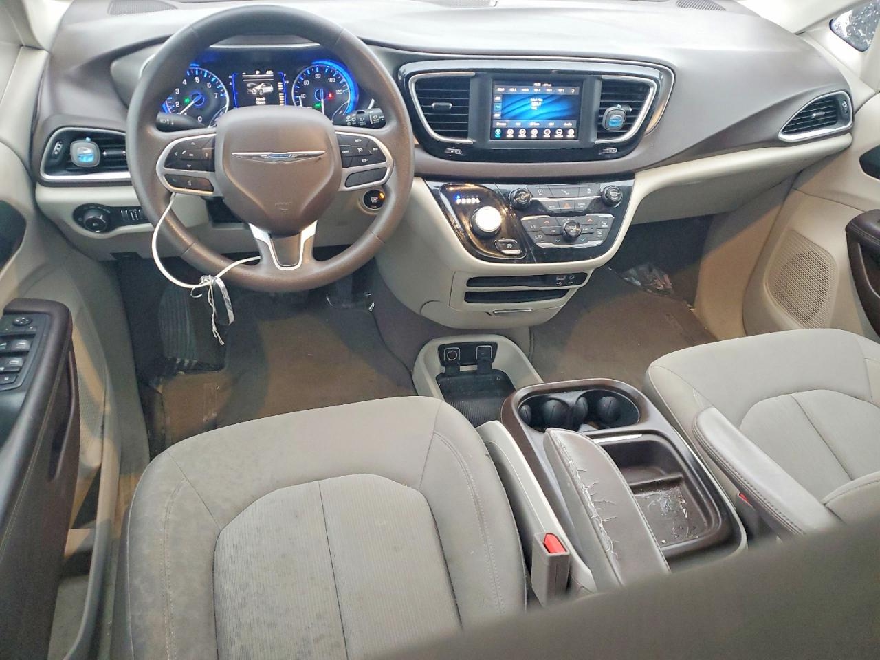 2018 Chrysler Pacifica Touring Plus - zdjęcie 8