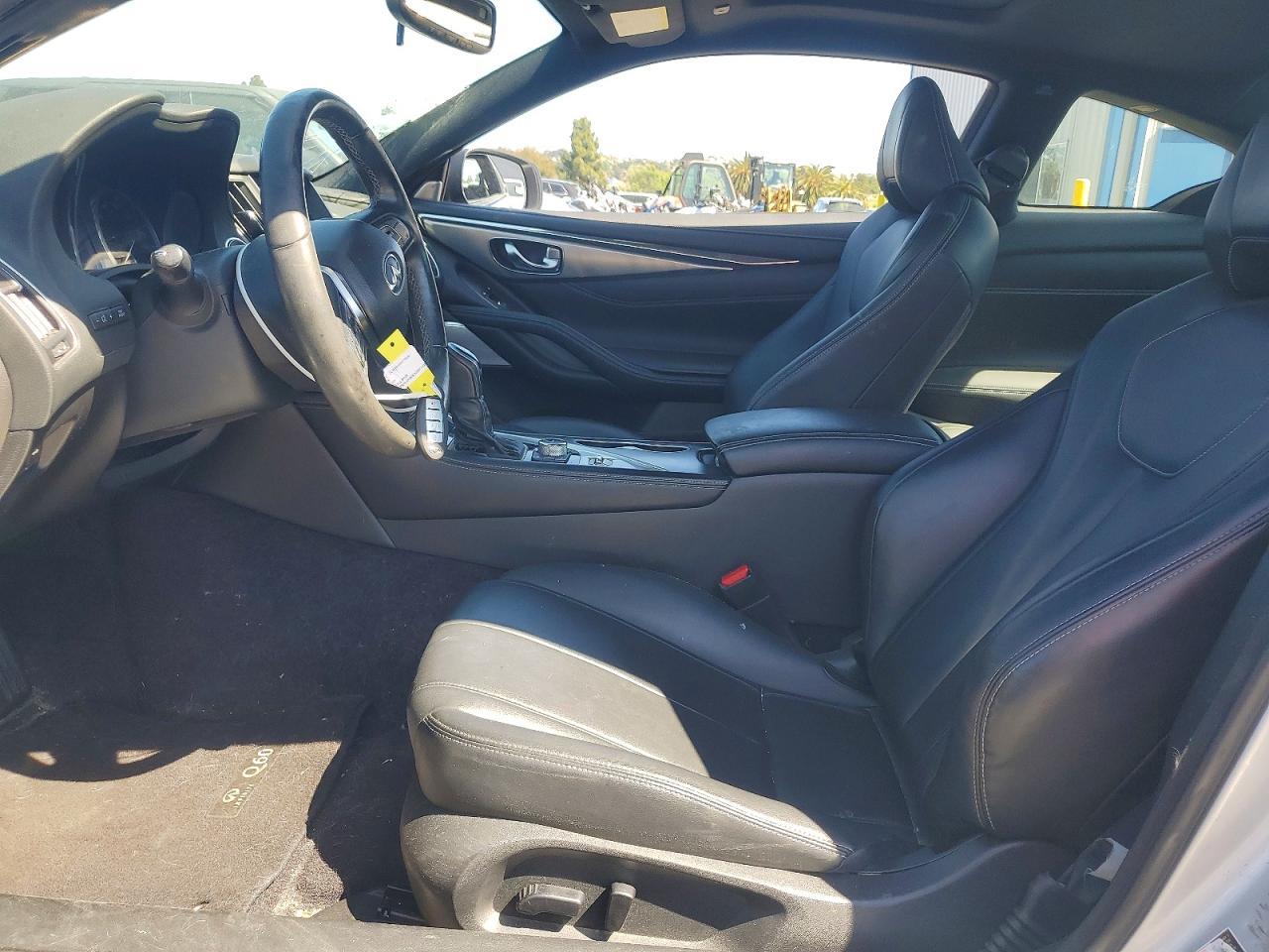 2019 Infiniti Q60 3.0T Luxe - zdjęcie 7