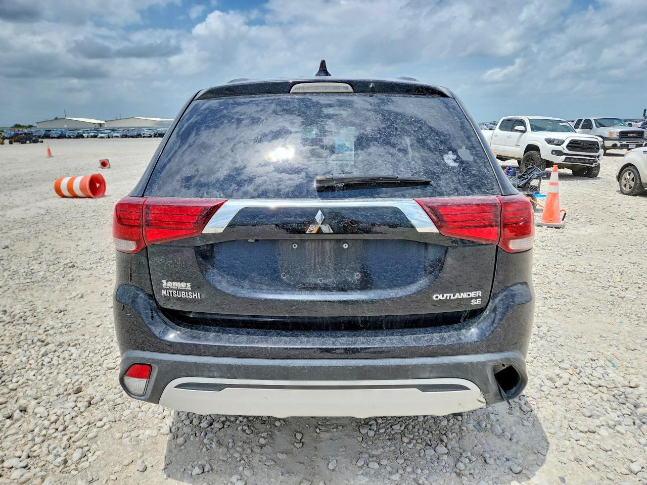 2019 Mitsubishi Outlander Se - zdjęcie 6