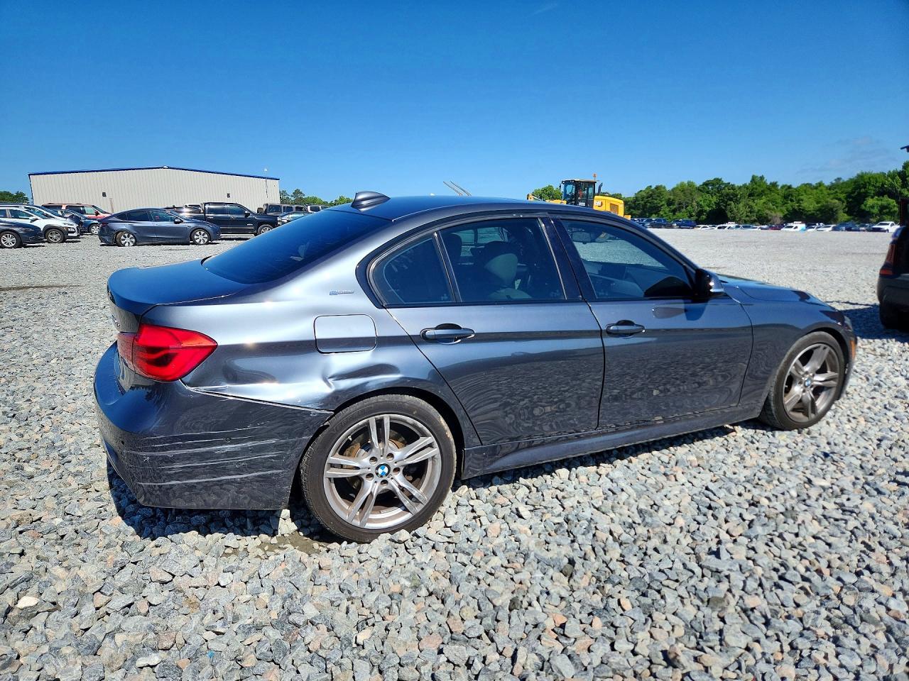 2017 BMW 330E - zdjęcie 3