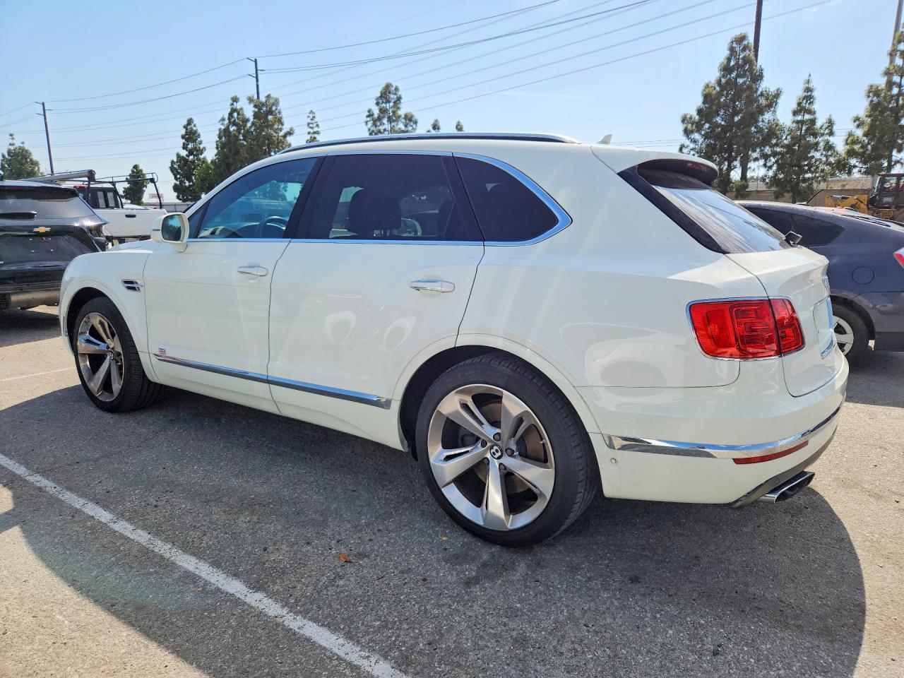 2018 Bentley Bentayga - zdjęcie 2