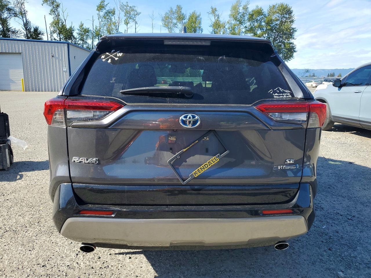 2022 Toyota Rav4 Se - zdjęcie 6