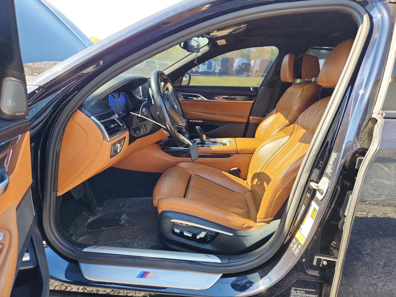 2016 BMW 750 Xi - zdjęcie 7