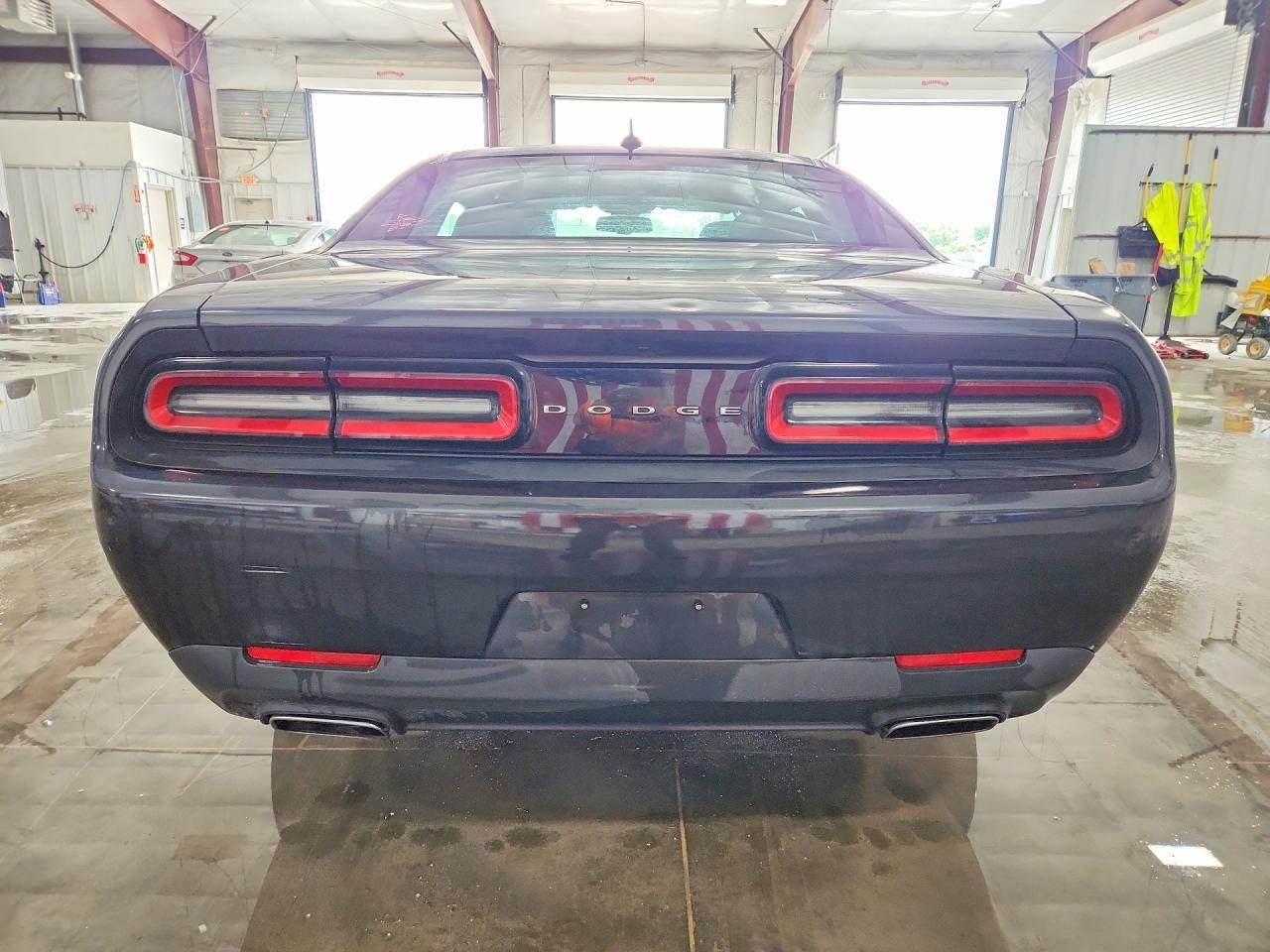 2016 Dodge Challenger Sxt - zdjęcie 6