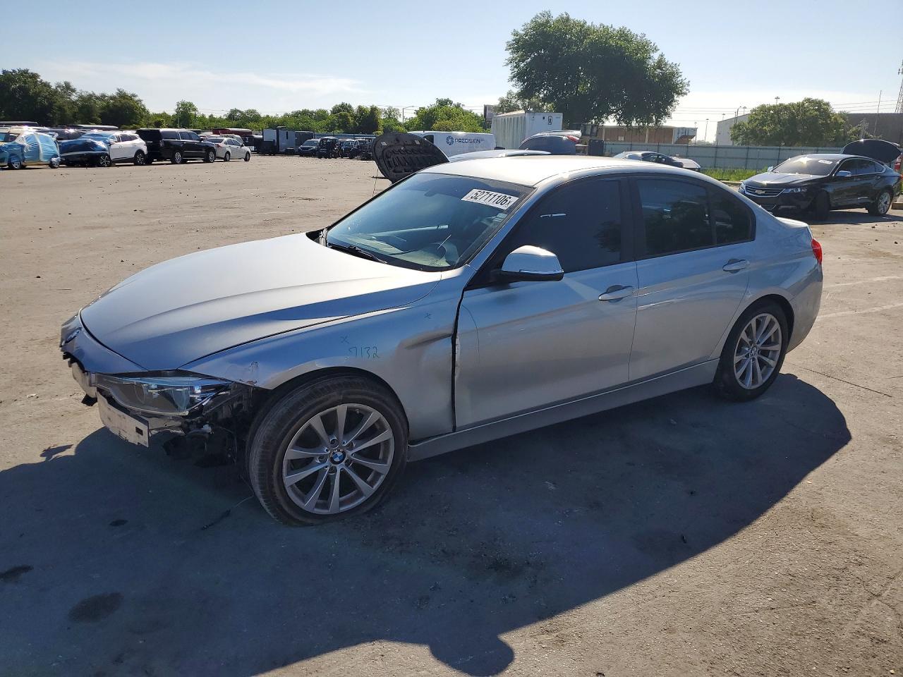 2018 BMW 320 I - zdjęcie główne