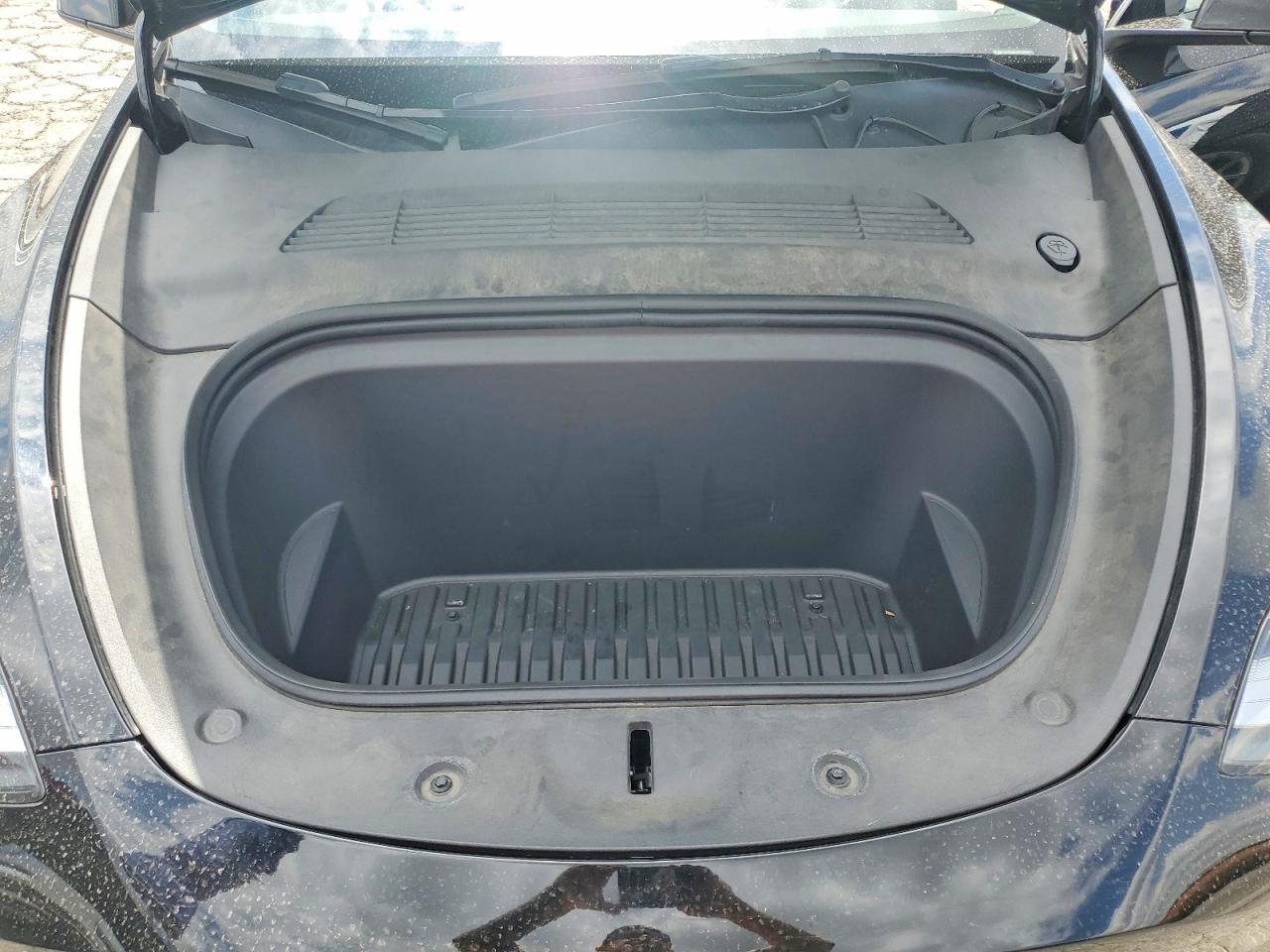 2023 Tesla Model Y - zdjęcie 11
