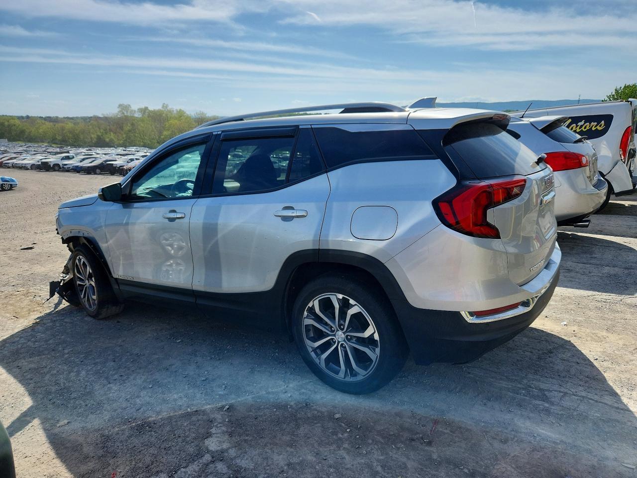 2021 GMC Terrain Slt - zdjęcie 2