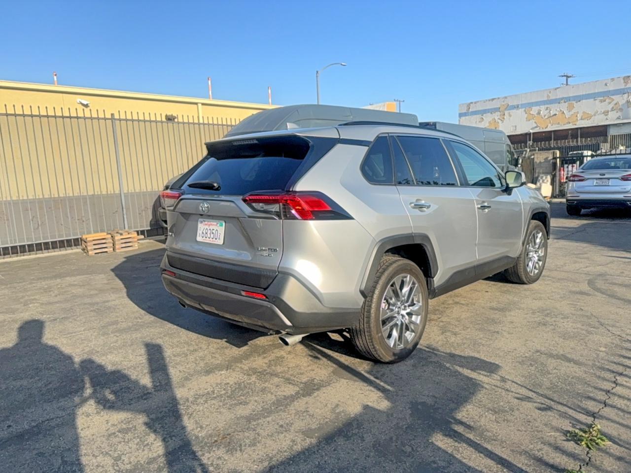 2021 Toyota Rav4 Limited - zdjęcie 4