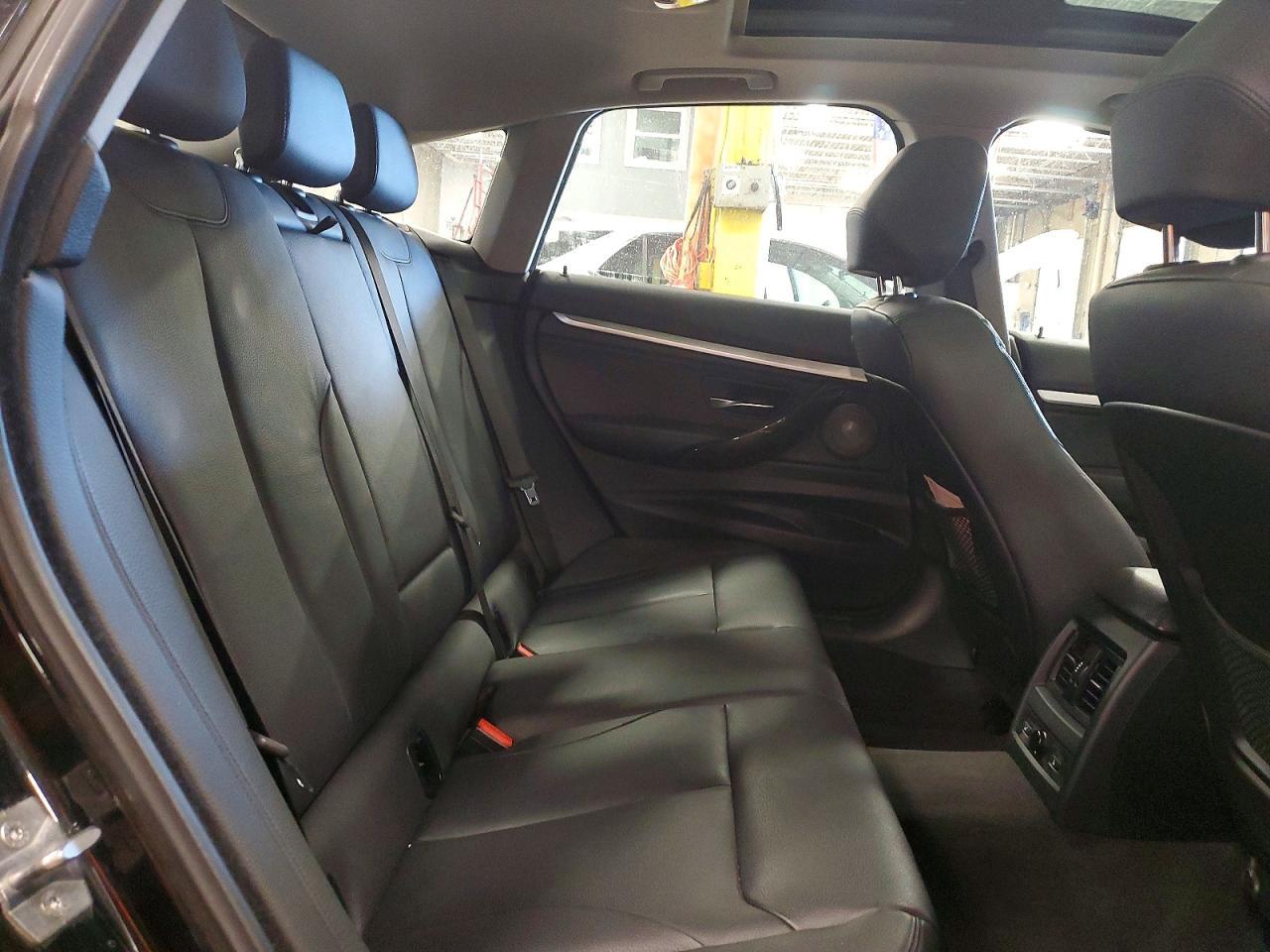2015 BMW 335 Xigt - zdjęcie 10