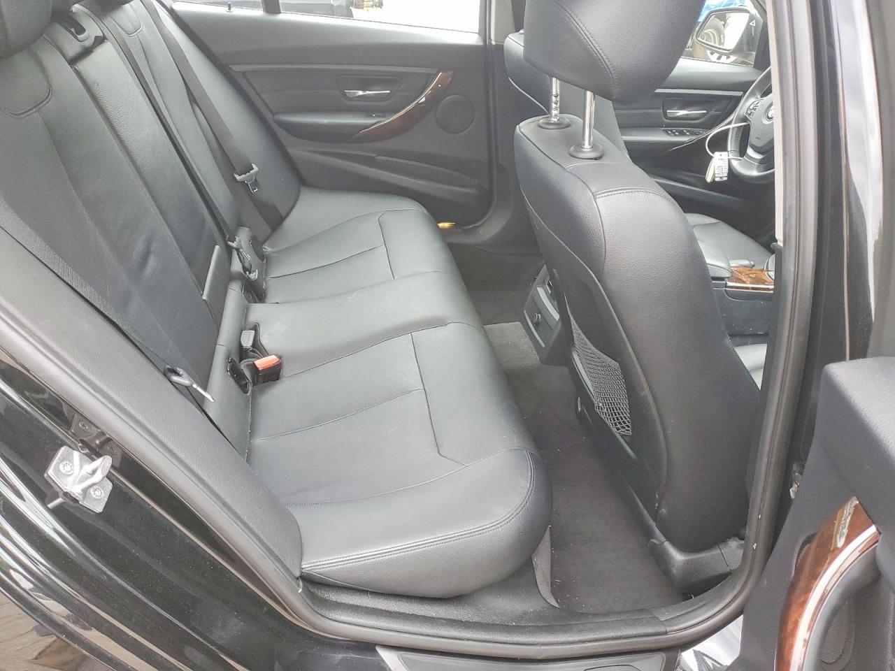 2013 BMW 328 I - zdjęcie 10