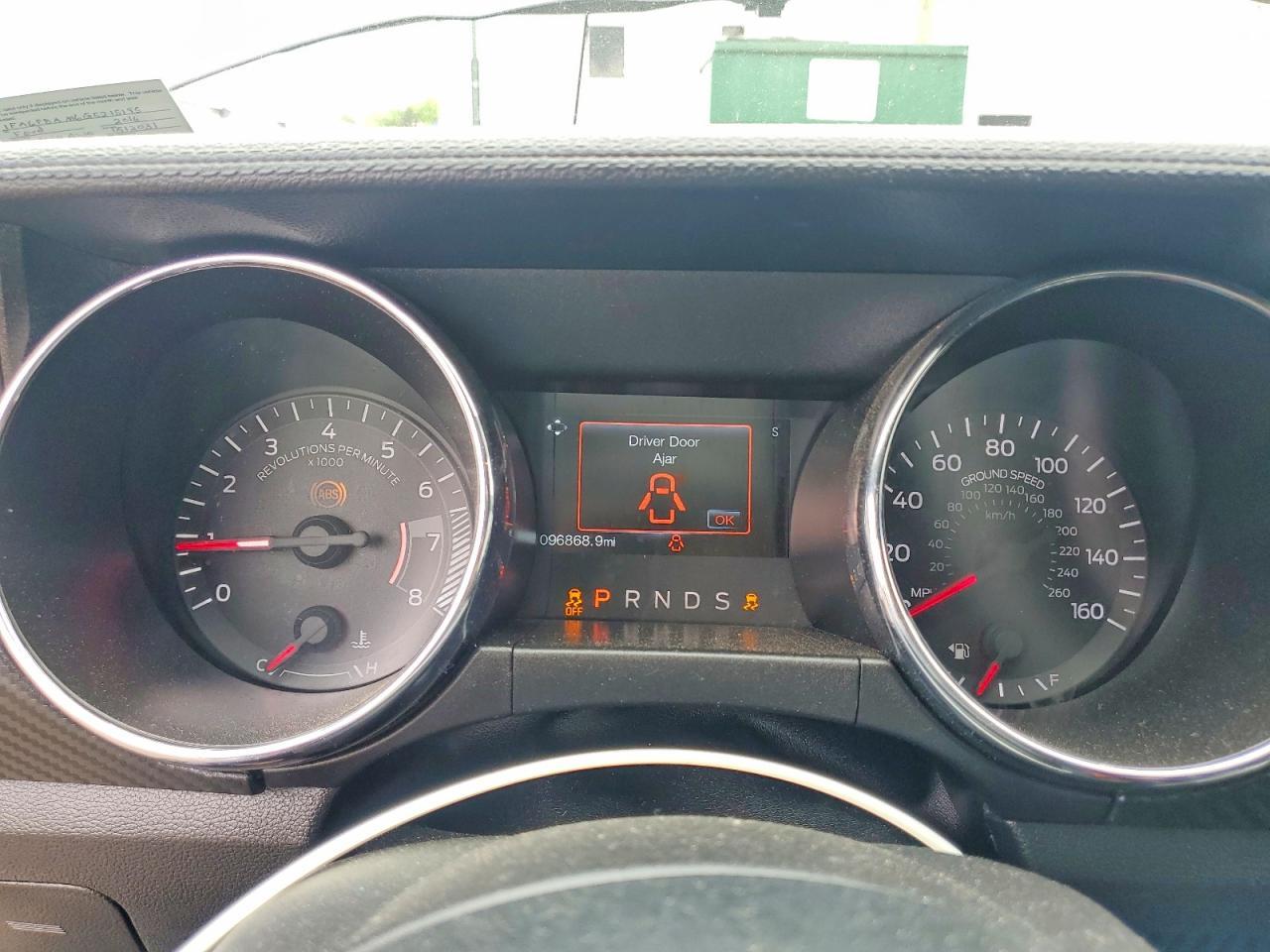 2016 Ford Mustang - zdjęcie 9