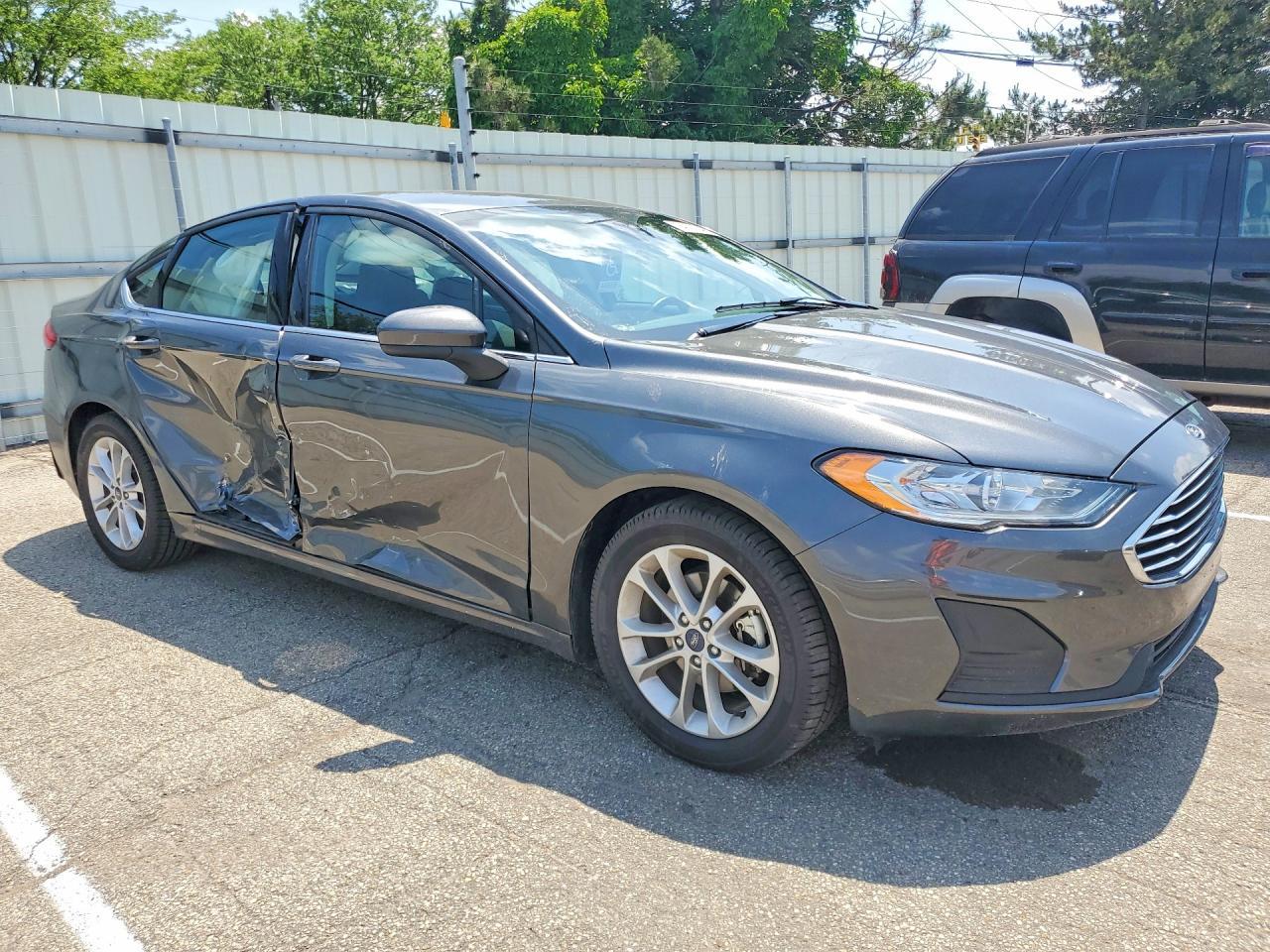 2020 Ford Fusion Se - zdjęcie 4