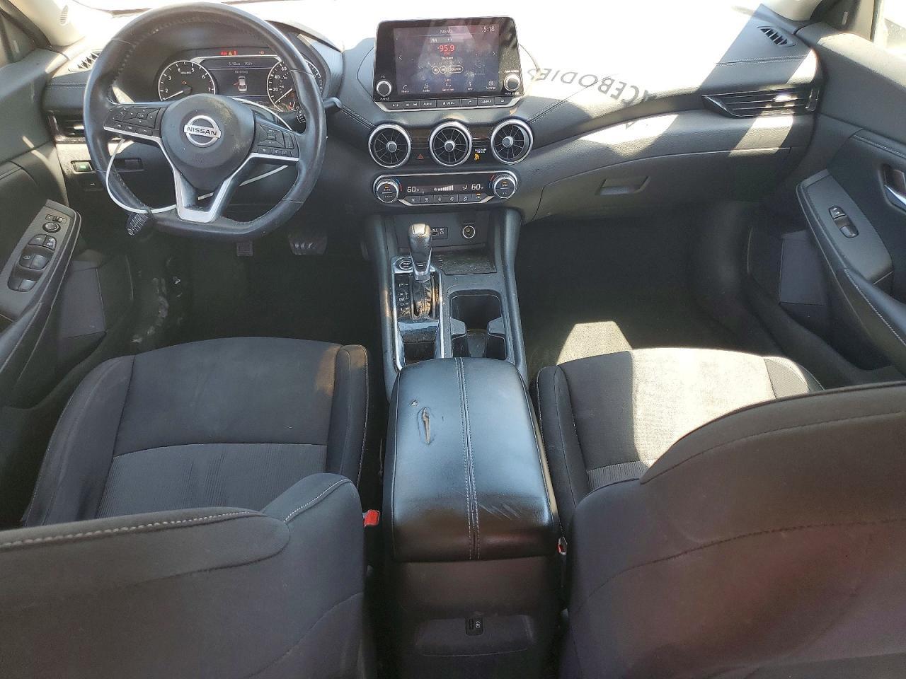 2021 Nissan Sentra - zdjęcie 8