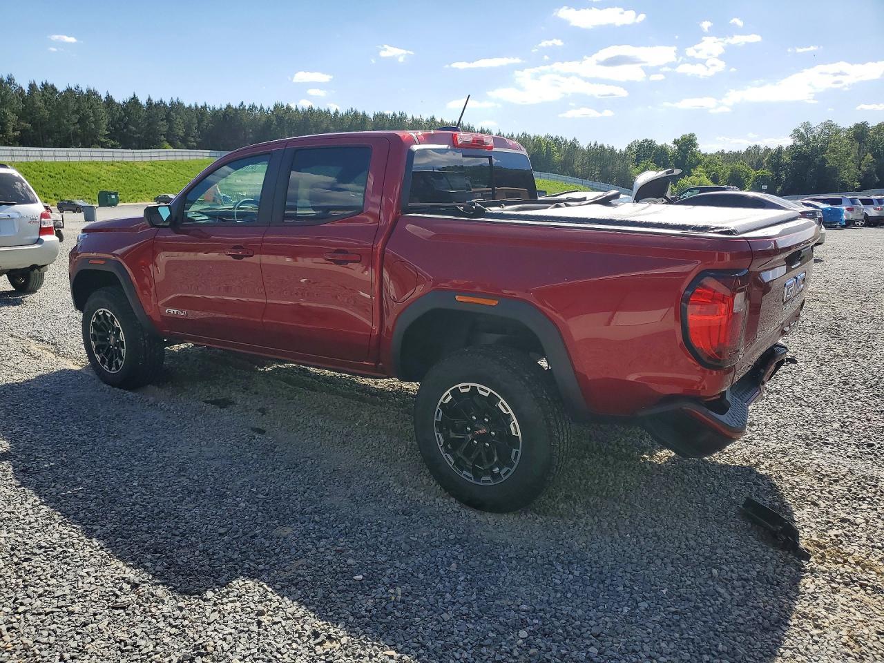 2026 GMC Canyon At4 - zdjęcie 2