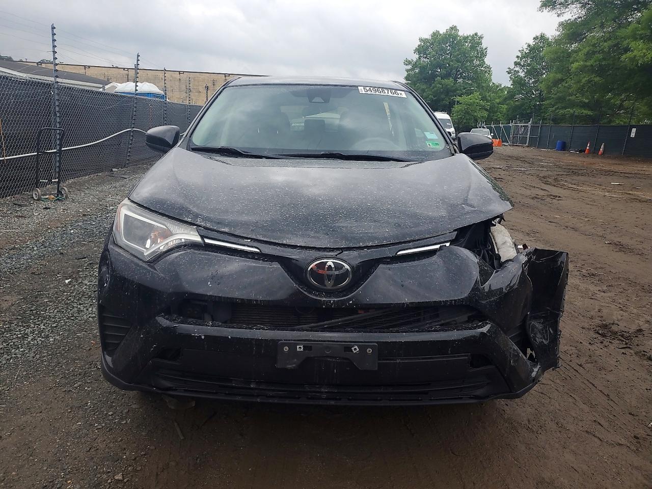 2018 Toyota Rav4 Le - zdjęcie 5