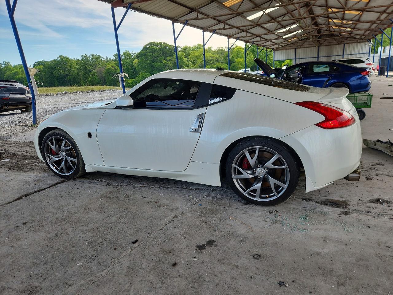 2013 Nissan 370Z Base - zdjęcie 2