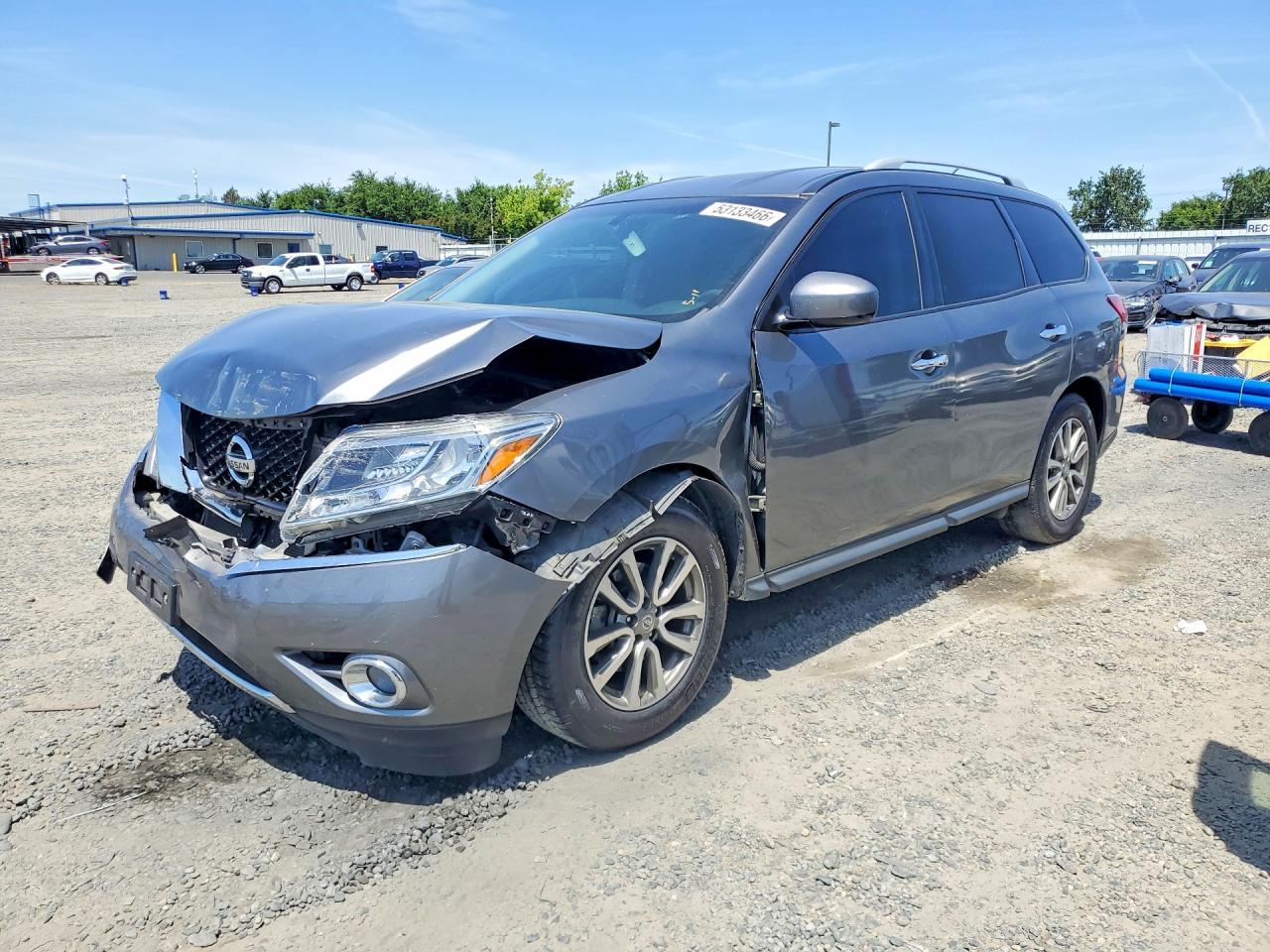2015 Nissan Pathfinder S - zdjęcie główne