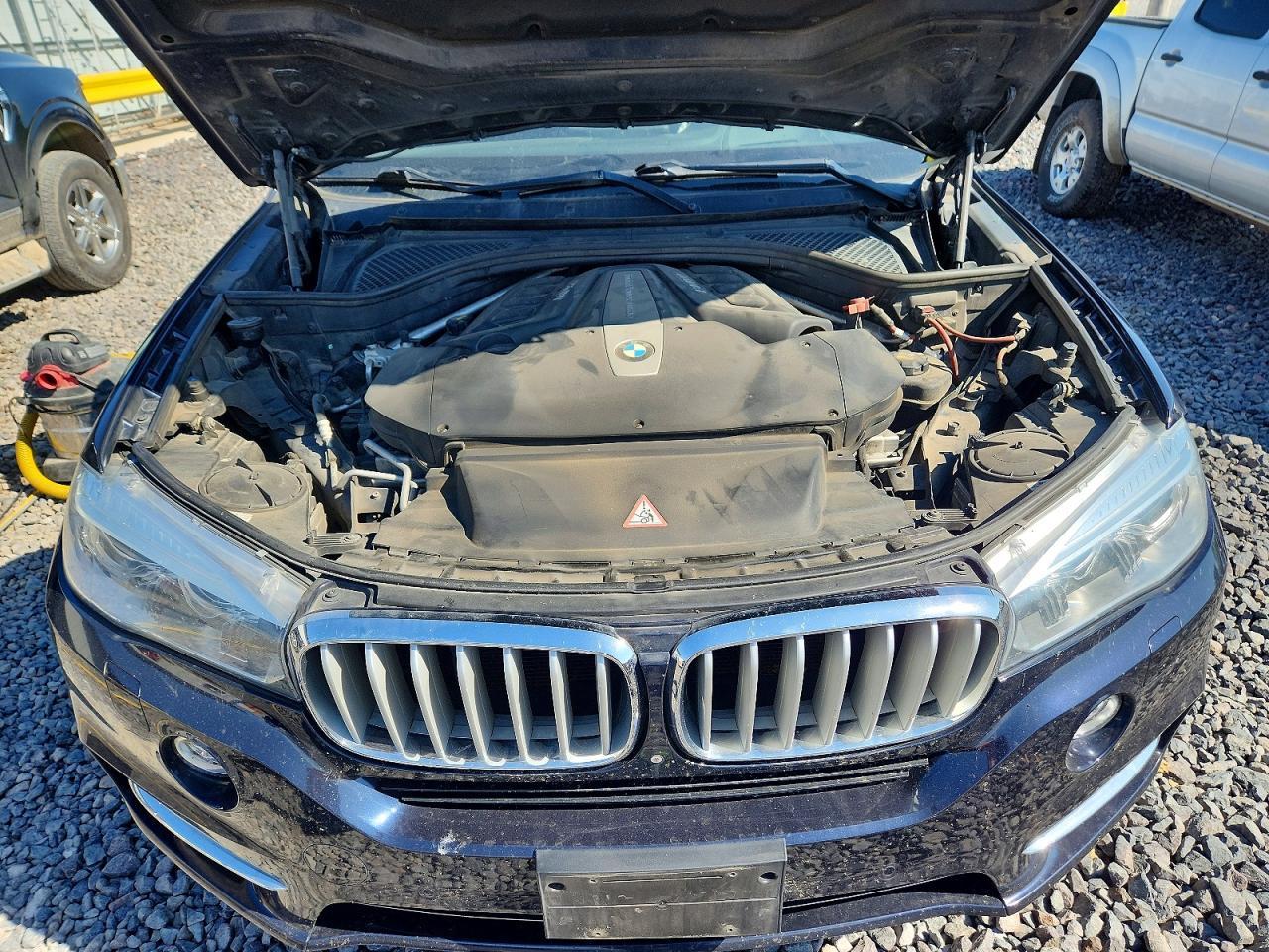 2016 BMW X5 xDrive50I - zdjęcie 12