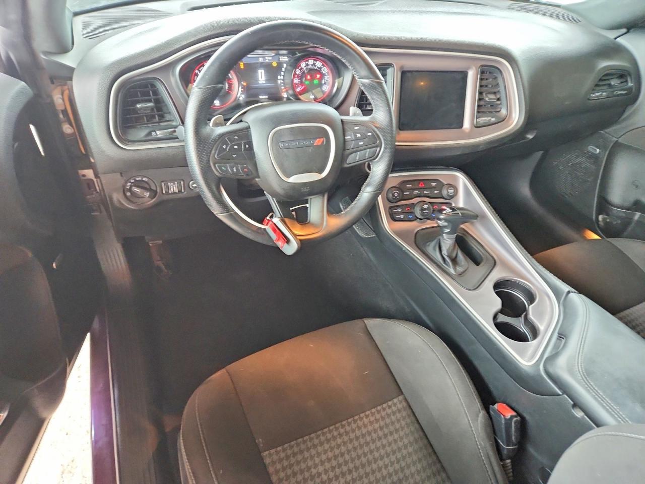 2022 Dodge Challenger R - zdjęcie 8