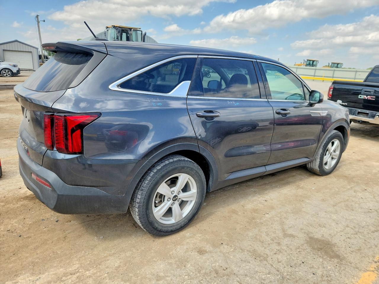 2021 Kia Sorento Lx - zdjęcie 3