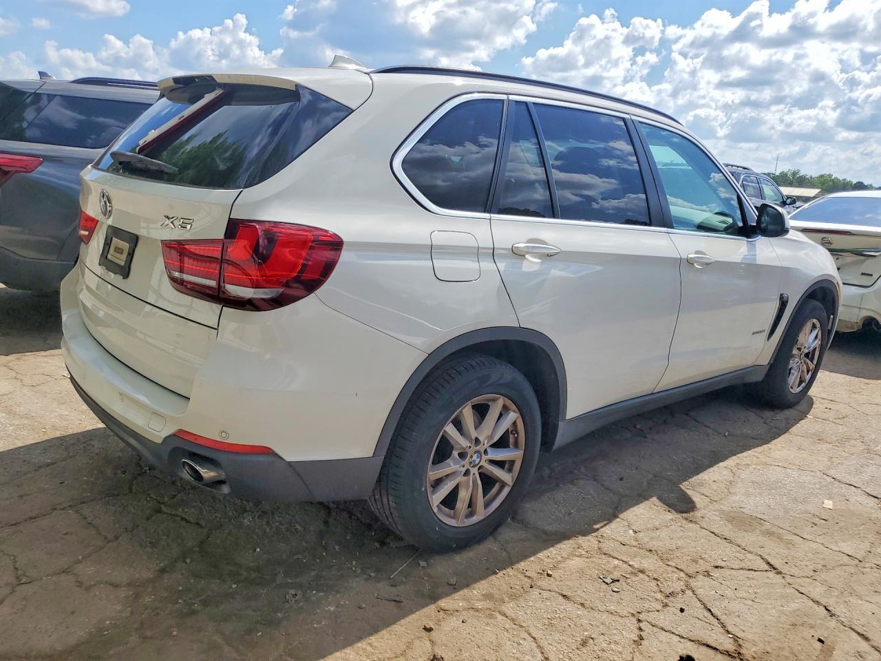 2014 BMW X5 xDrive35I - zdjęcie 3