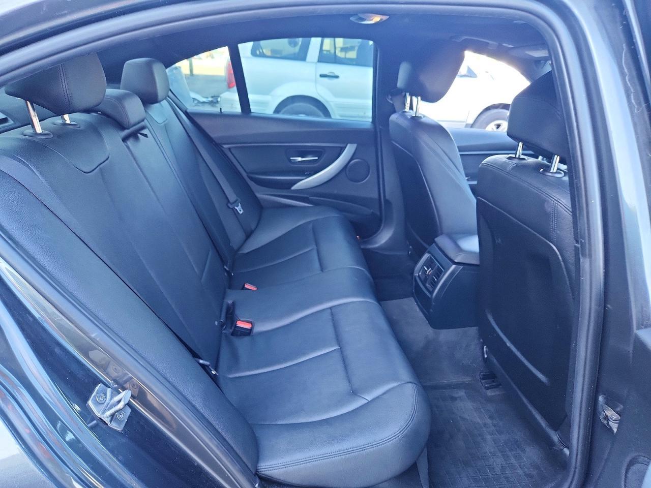 2017 BMW 320 I - zdjęcie 10