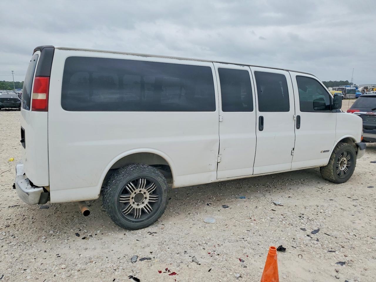2014 Chevrolet Express G3500 Lt - zdjęcie 3