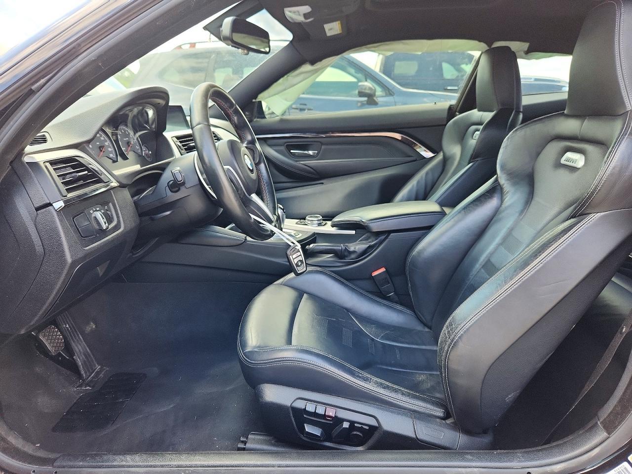 2015 BMW M4 - zdjęcie 7