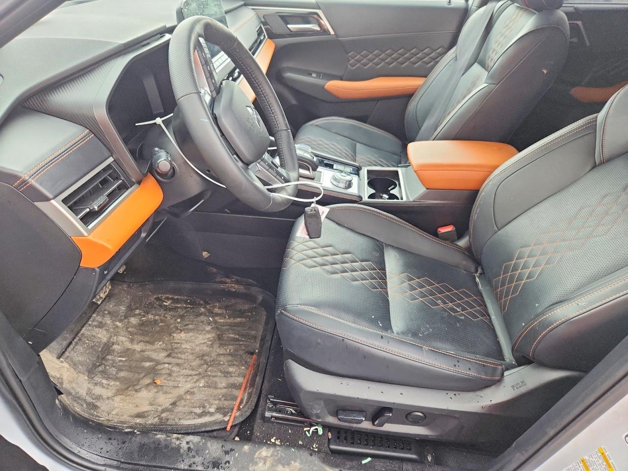 2024 Mitsubishi Outlander Sel - zdjęcie 7