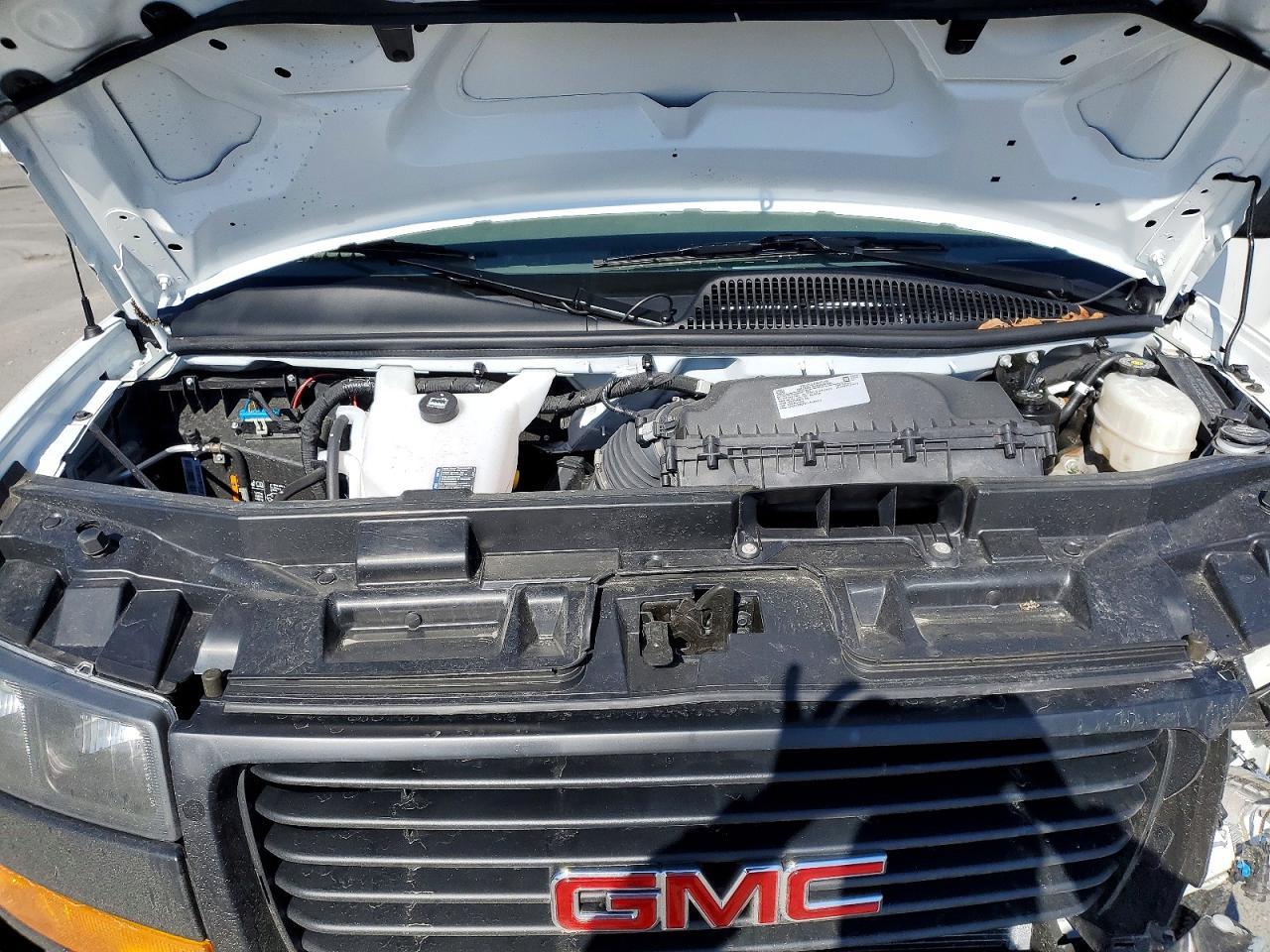 2025 GMC Savana G3500 - zdjęcie 12