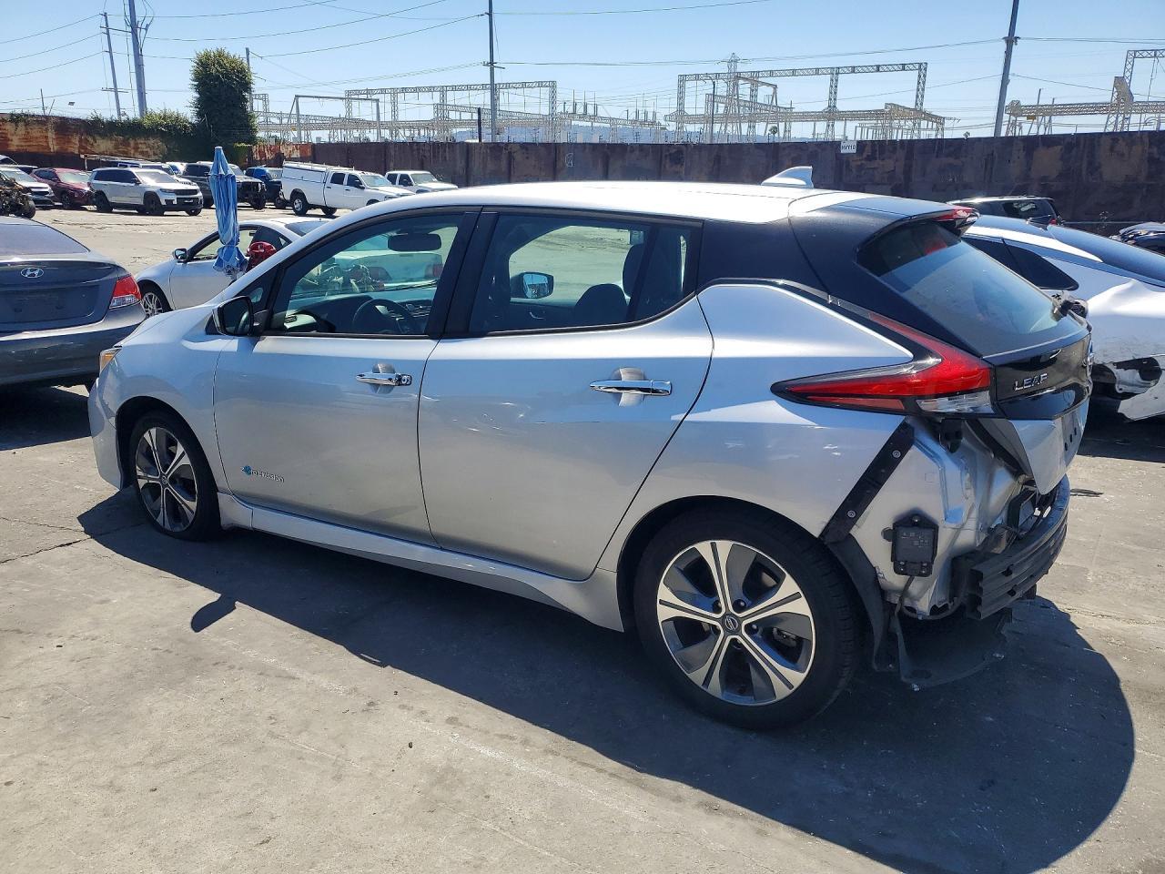 2019 Nissan Leaf Sv - zdjęcie 2