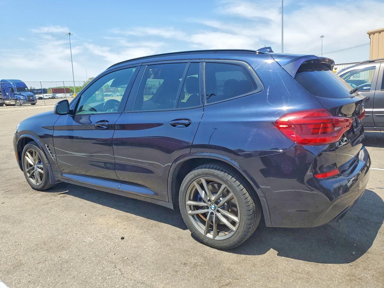2019 BMW X3 xDrivem40I - zdjęcie 2