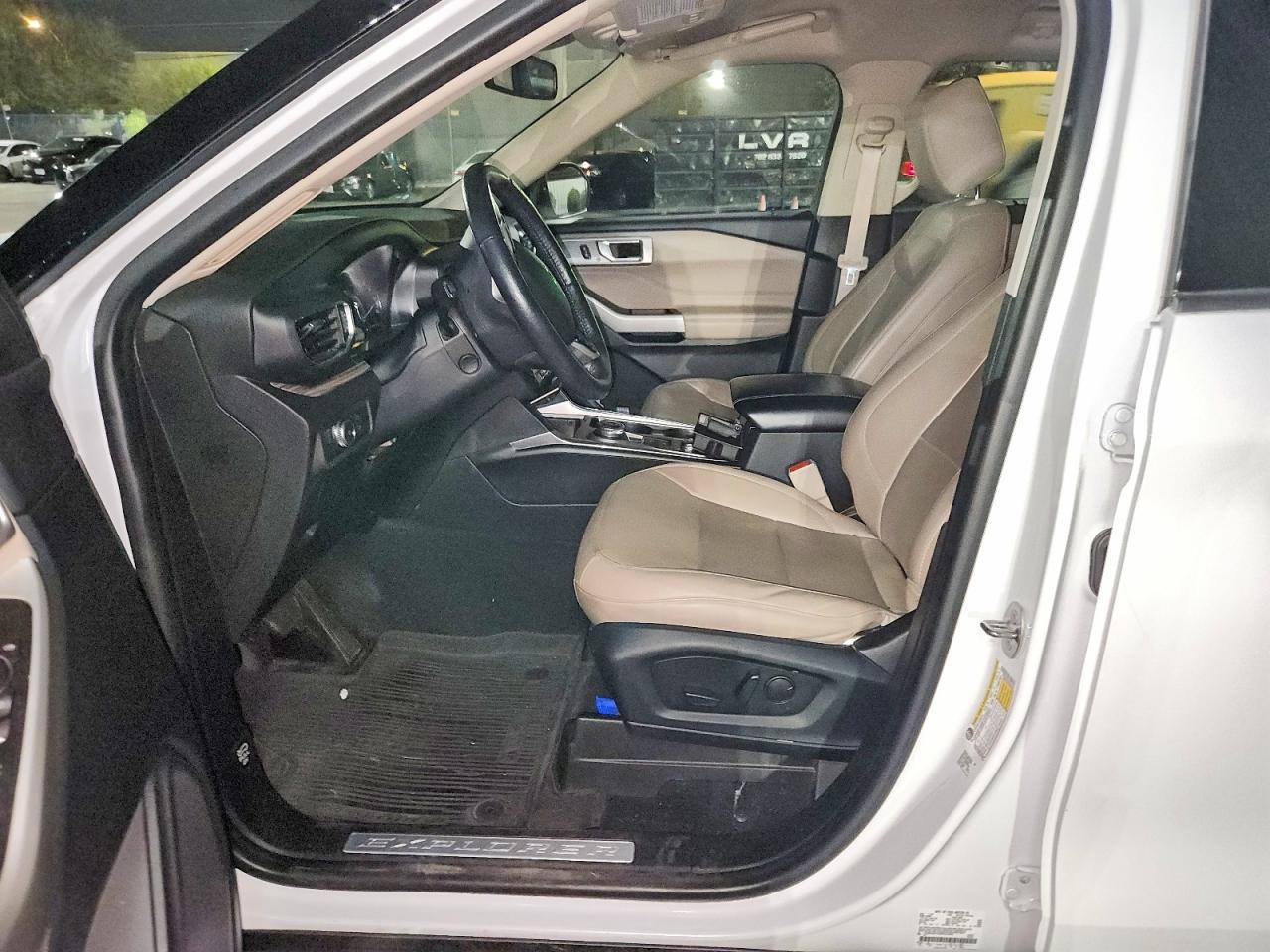 2021 Ford Explorer Limited - zdjęcie 7