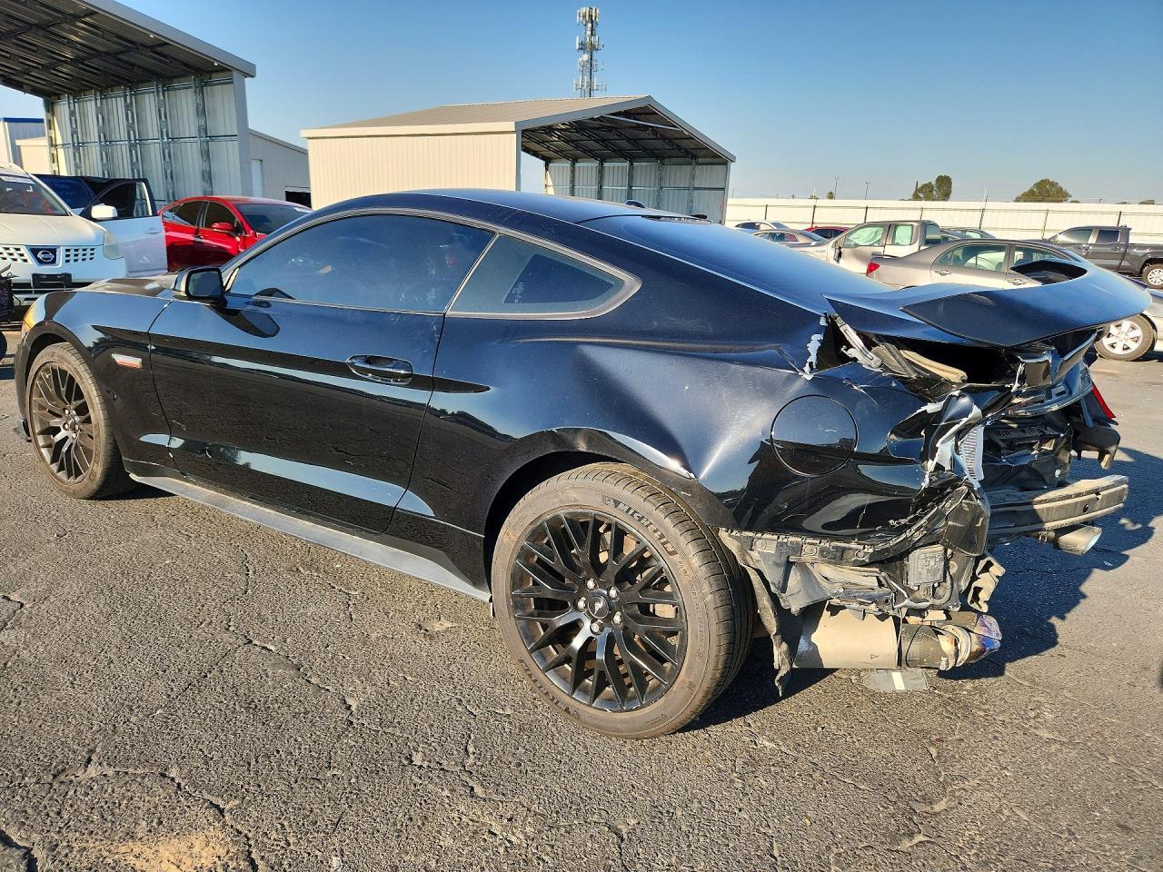 2019 Ford Mustang Gt - zdjęcie 2