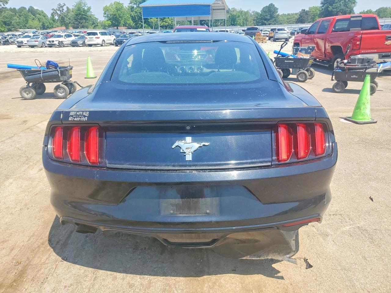 2016 Ford Mustang - zdjęcie 6