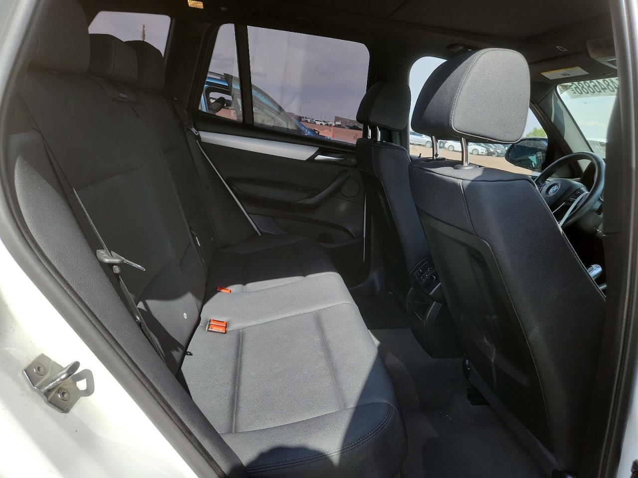 2015 BMW X3 xDrive28I - zdjęcie 11