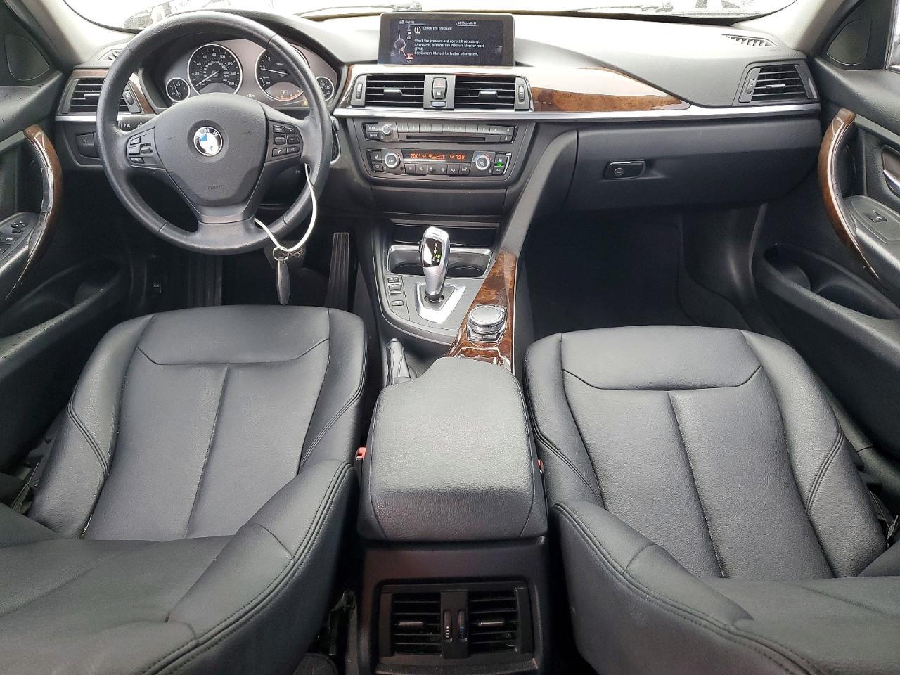 2015 BMW 320 I - zdjęcie 8