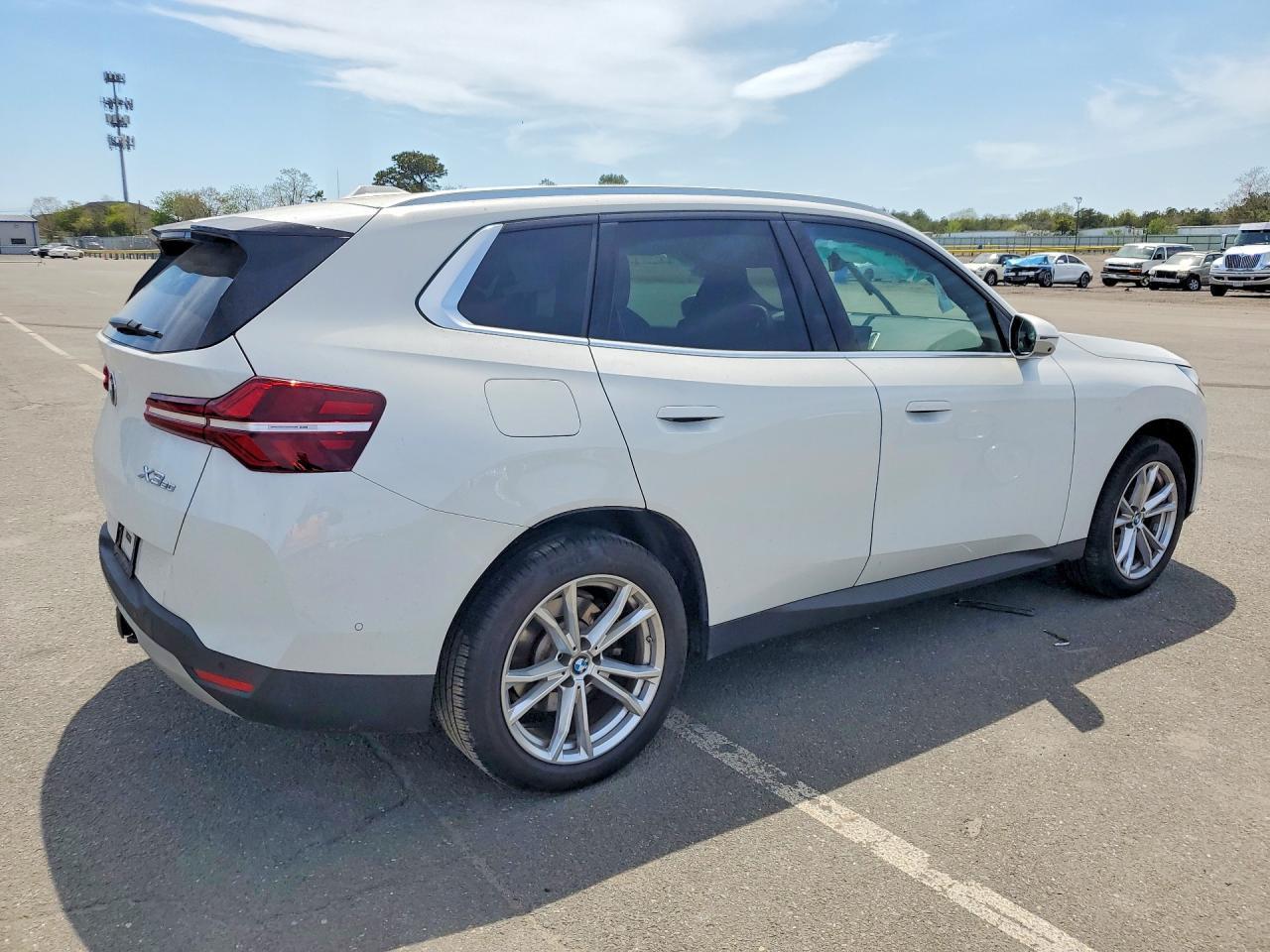 2025 BMW X3 30 xDrive - zdjęcie 3