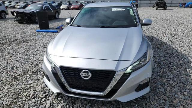 2022 Nissan Altima Sv - zdjęcie 13
