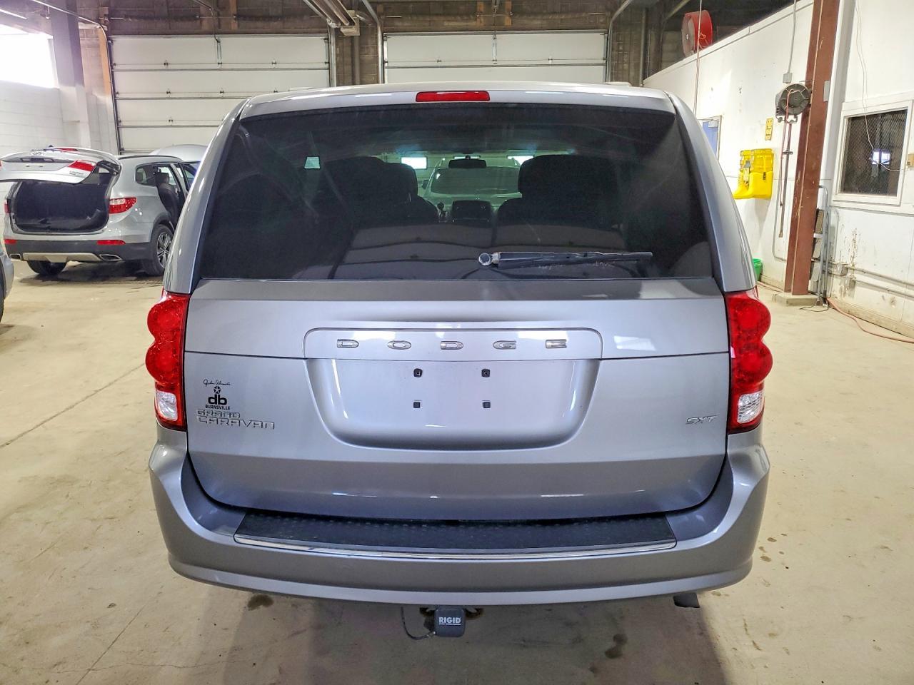 2016 Dodge Grand Caravan Sxt - zdjęcie 6