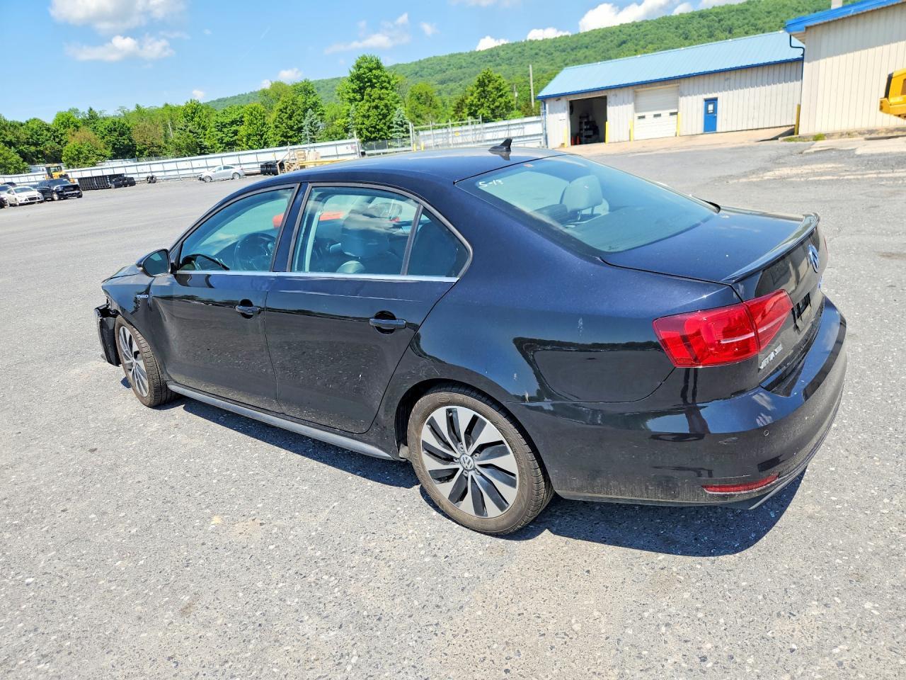2015 Volkswagen Jetta Hybrid - zdjęcie 2